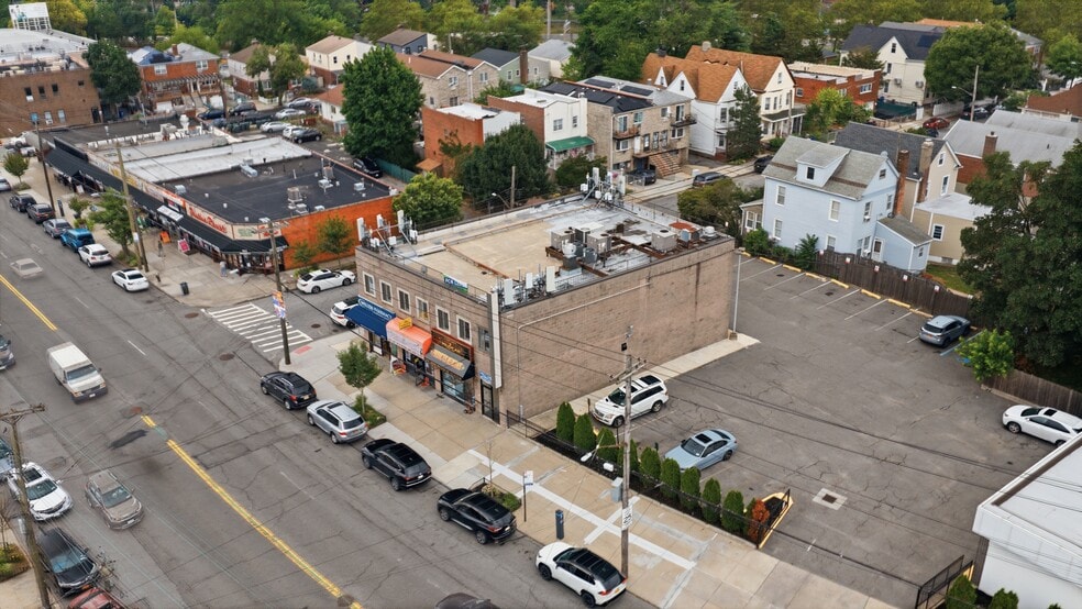 Primary Photo Of 3800 E Tremont Ave, Bronx Storefront Retail Office For Lease