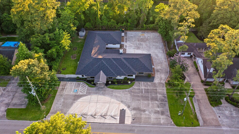 More Photos Of 26615 Oak Ridge Dr, The Woodlands Office For Lease