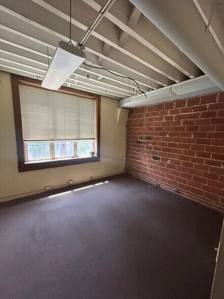More Photos Of 259 E 5th Ave, Eugene Loft Creative Space For Lease