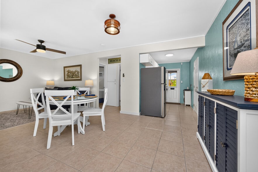More Photos Of 1130 Gulf Blvd, Englewood Apartments For Sale