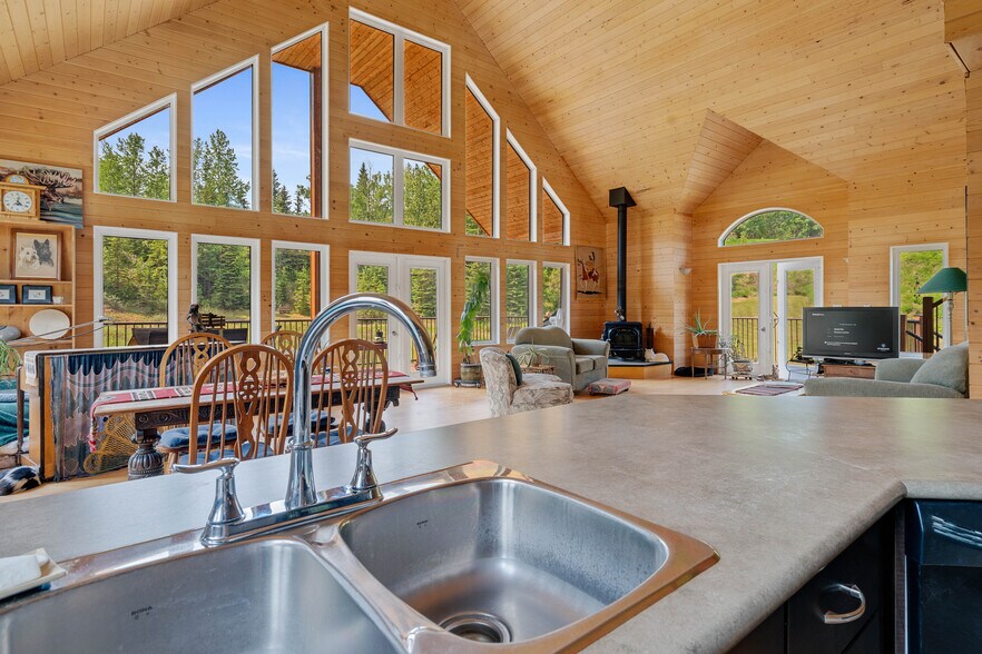 More Photos Of 53309A Range Road 65, Parkland County Specialty For Sale