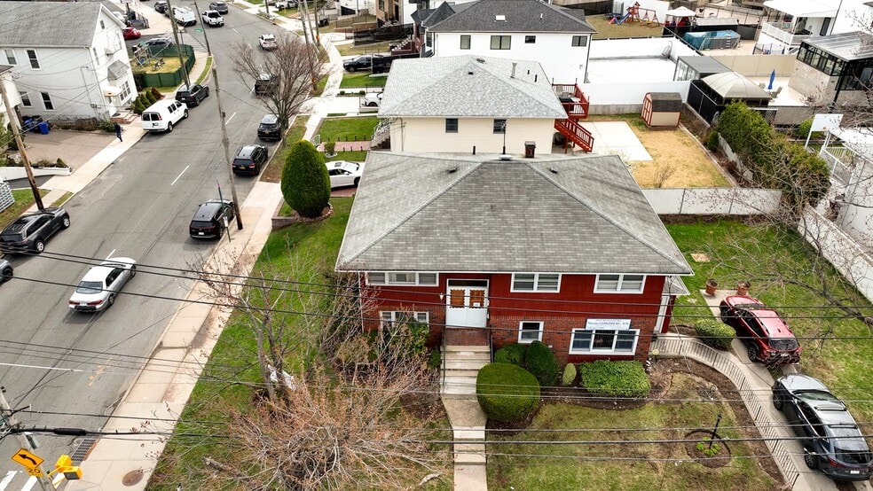 More Photos Of 1039 Richmond Rd, Staten Island Medical For Sale