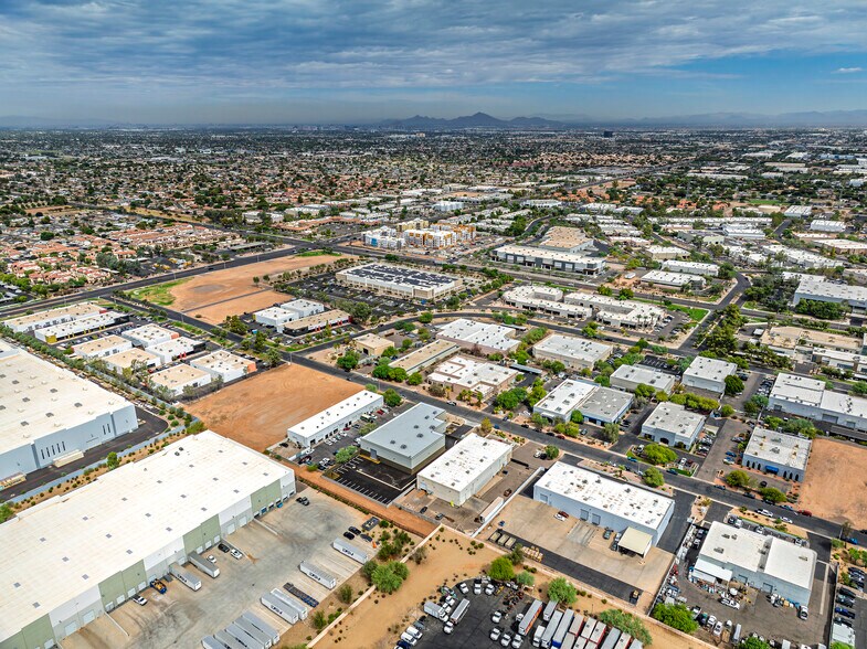 More Photos Of 315 E Comstock Dr, Chandler Warehouse For Sale