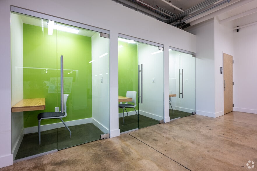More Photos Of 111 W Lewis St, Greensboro Office For Lease