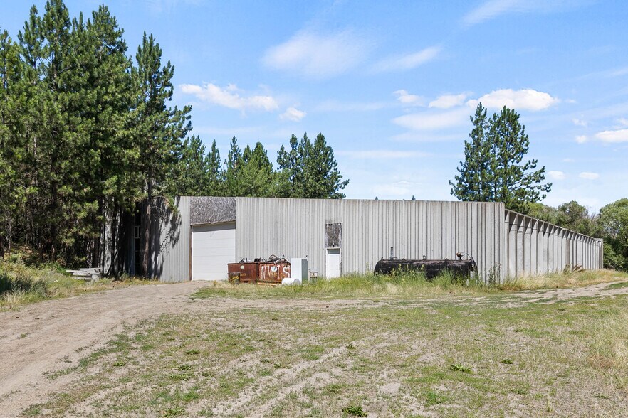 More Photos Of 5910 Park, Marshall Warehouse For Lease