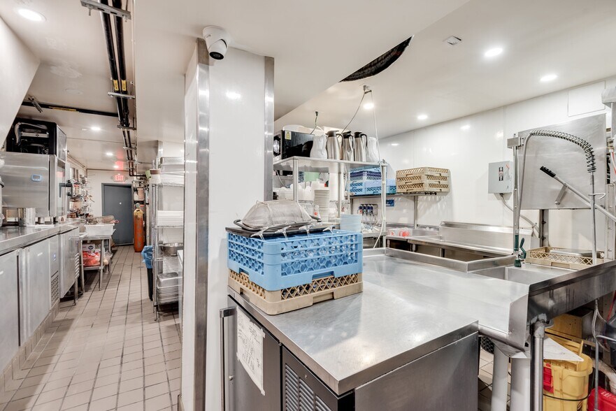 More Photos Of 626 Vanderbilt Ave, Brooklyn Apartments For Sale