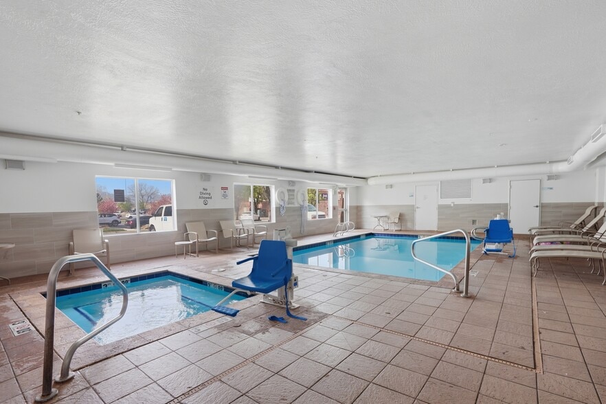 More Photos Of 10680 S Auto Mall Dr, Sandy Hotel For Sale