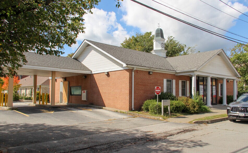 More Photos Of 13 Hammond St, Port Jervis Bank For Lease