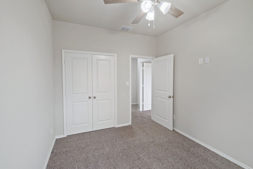 More Photos Of 3501 Renfro St, Burleson Apartments For Sale