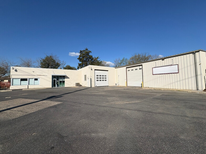 Primary Photo Of 600 Gateway Blvd, Westville Warehouse For Sale