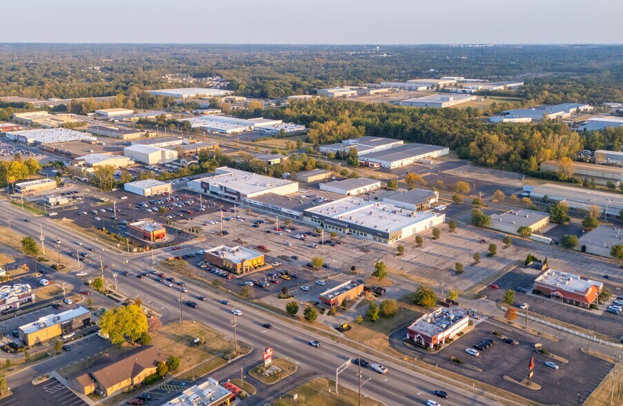 More Photos Of 815-875 W Central Ave, Springboro Unknown For Lease