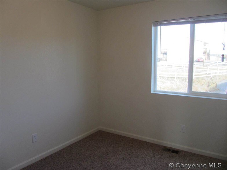 More Photos Of 1922 Harvest Moon Dr, Gillette Apartments For Sale