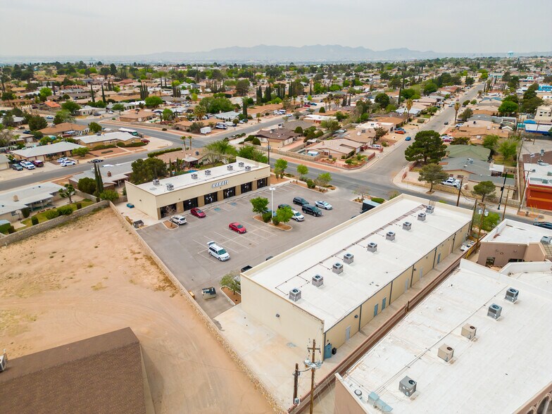 More Photos Of 2000 Lomaland Dr, El Paso Storefront Retail Office For Lease