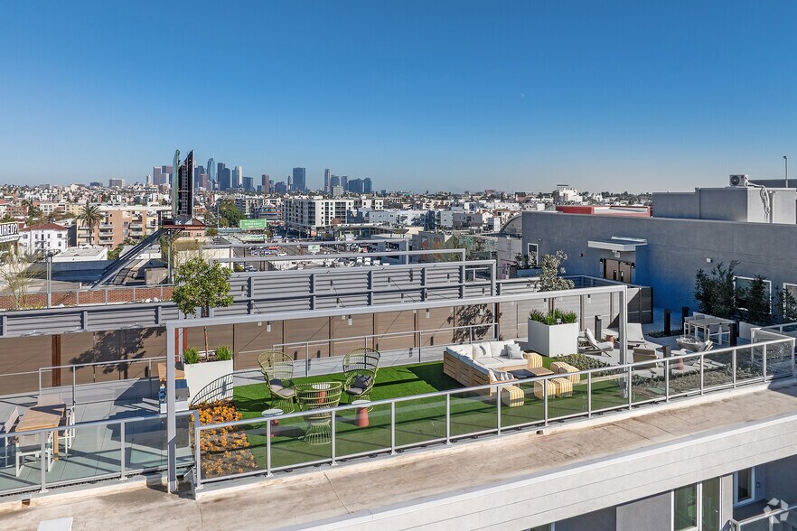 More Photos Of 988 S Manhattan Pl, Los Angeles Multifamily For Sale