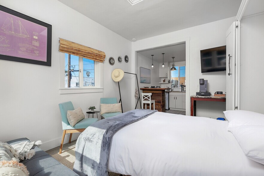 More Photos Of 818 Portsmouth Ct, San Diego Multifamily For Sale