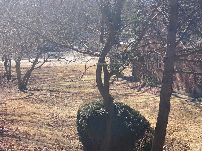 More Photos Of 959 W Jericho Tpke, Smithtown Land For Sale