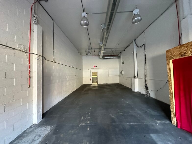 More Photos Of 4865 Arthur Kill Rd, Staten Island Warehouse For Sale