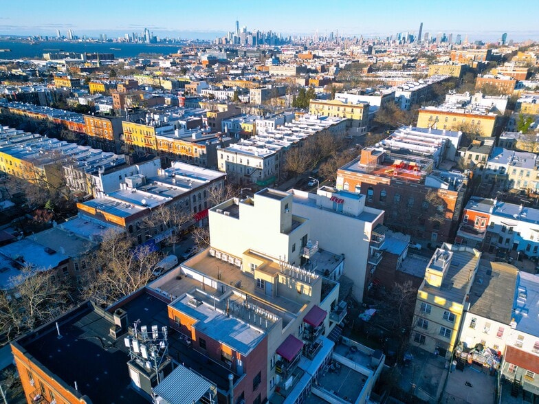 More Photos Of 5811 6th Ave, Brooklyn Office For Sale