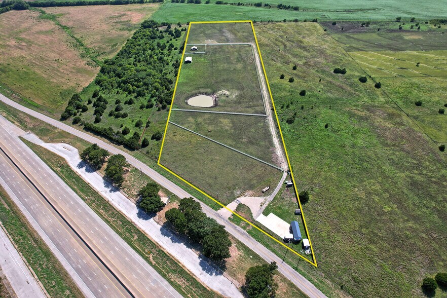 More Photos Of 6882 N Interstate Highway 35 E, Waxahachie Land For Sale