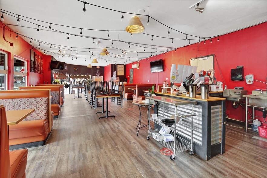 More Photos Of 5003 N Lombard St, Portland Restaurant For Lease