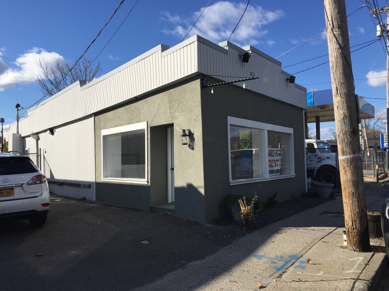 More Photos Of 166 Shore Rd, Port Washington Storefront Retail Office For Sale
