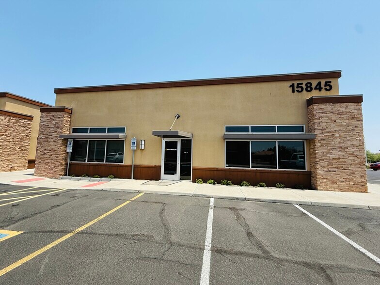 Primary Photo Of 15845 S 46th St, Phoenix Medical For Lease