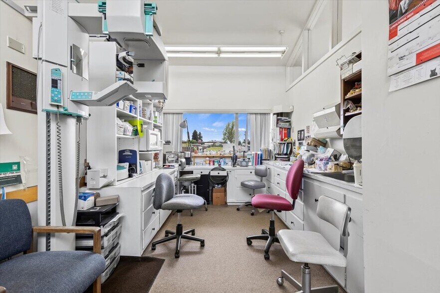 More Photos Of 781 Roza Dr, Zillah Healthcare For Sale