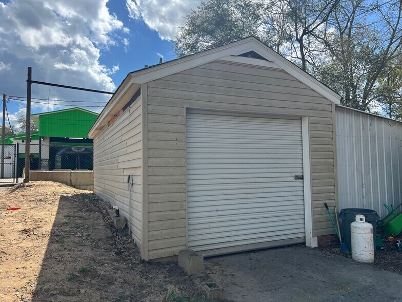 More Photos Of 1513 Rice Ave, Dublin Carwash For Sale