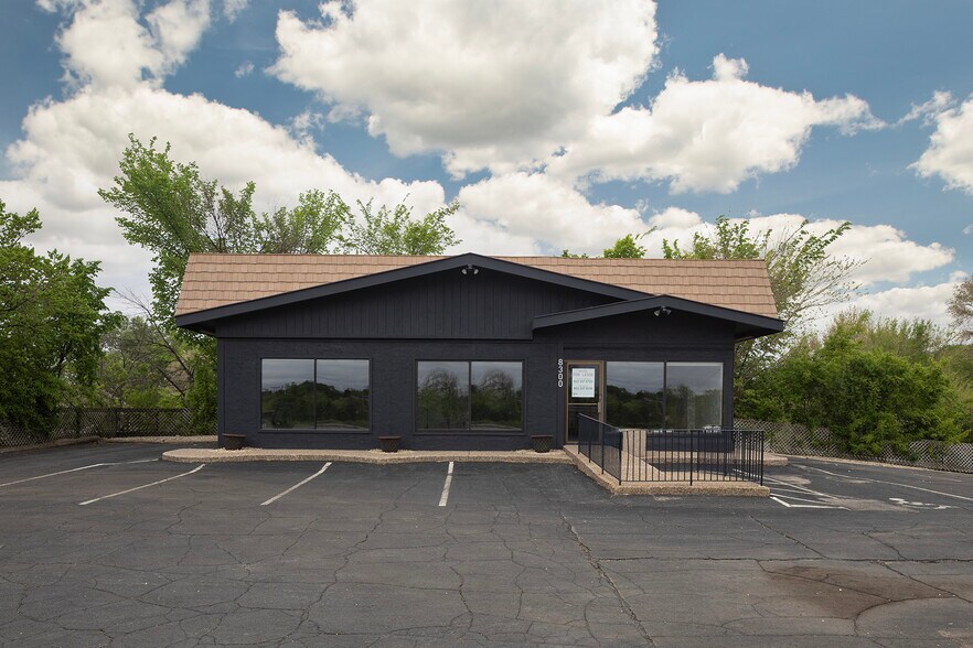 More Photos Of 8300 Minnetonka Blvd, Saint Louis Park Freestanding For Lease