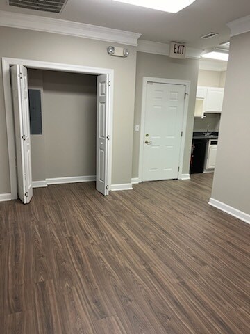 More Photos Of 6511 Creedmoor Rd, Raleigh Office For Lease