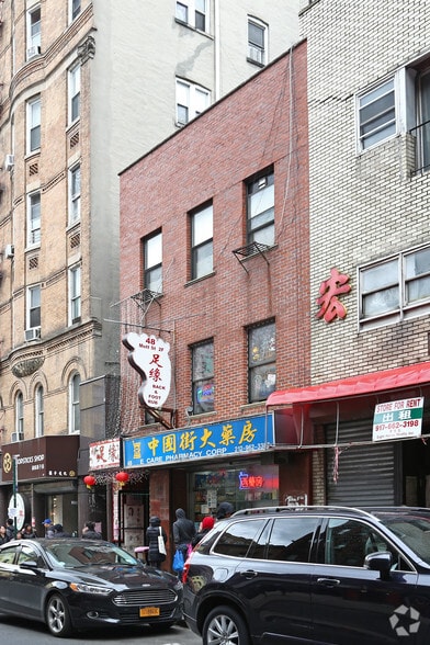 More Photos Of 48 Mott St, New York Storefront Retail Office For Lease