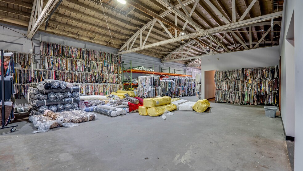 More Photos Of 3232 E Olympic Blvd, Los Angeles Warehouse For Sale
