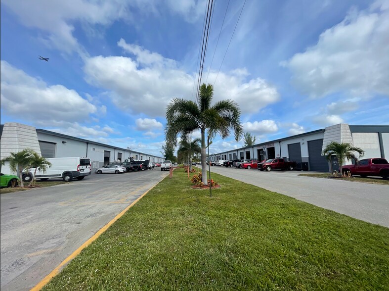 Primary Photo Of 7641 Hooper Rd, West Palm Beach Warehouse For Lease