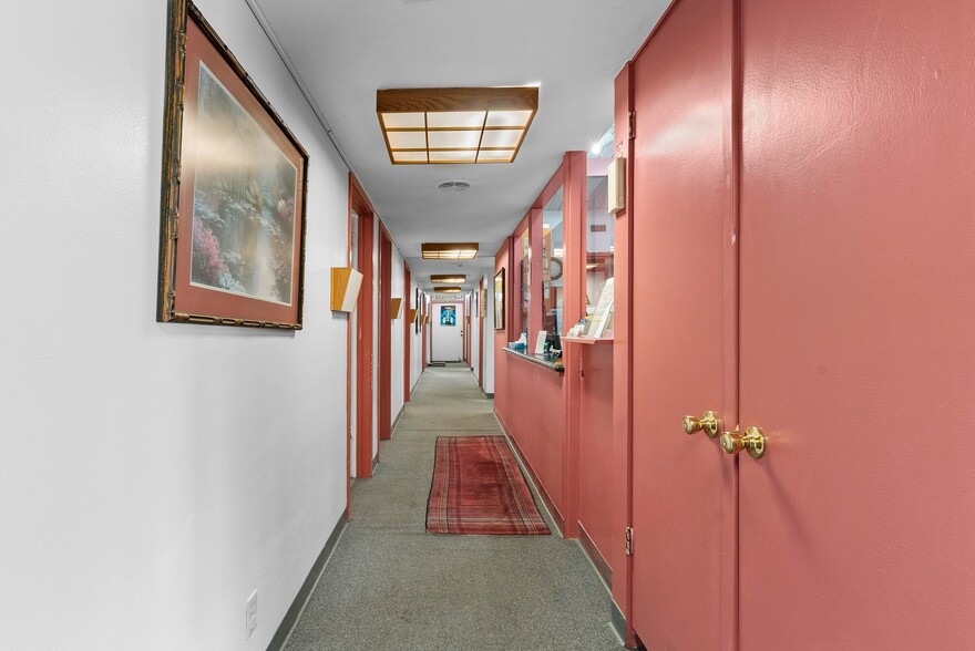 More Photos Of 3811 Portola Dr, Santa Cruz Medical For Sale