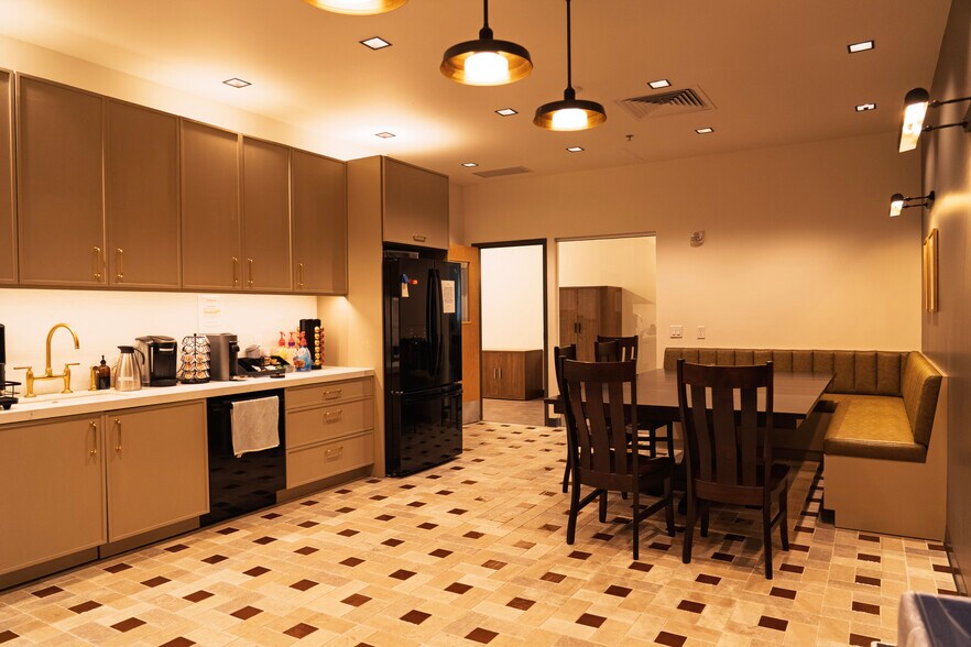 More Photos Of 1702 Chapel Hills Dr, Colorado Springs Religious Facility For Sale