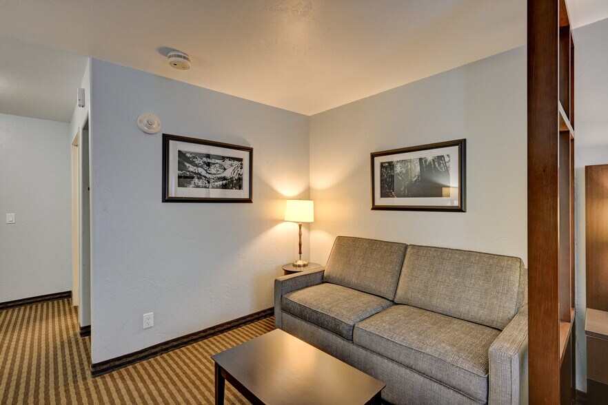 More Photos Of 733 US Highway 24 N, Buena Vista Hotel For Sale