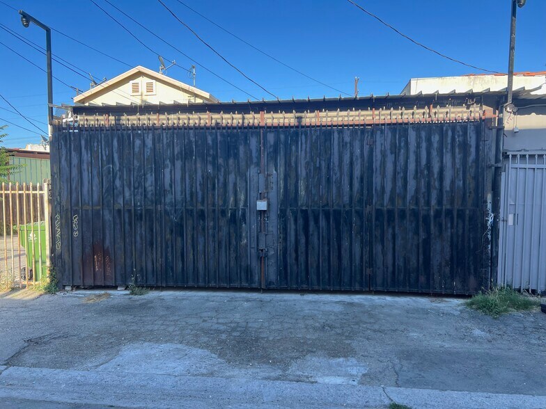 More Photos Of 9127 S Western Ave, Los Angeles Storefront For Lease