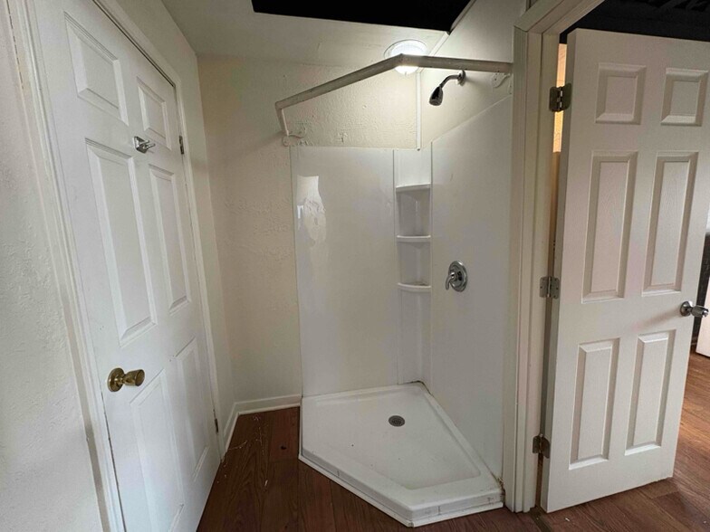 More Photos Of 621 N Fulton Ave, Evansville Apartments For Sale