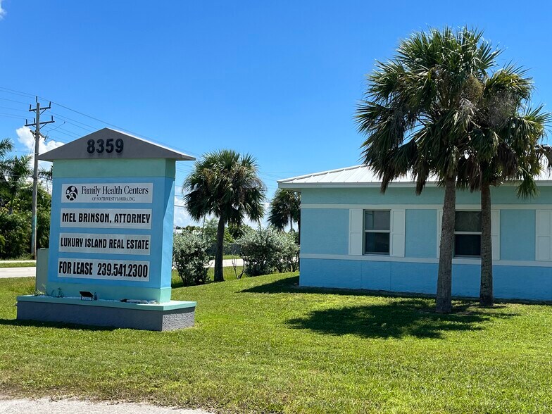 More Photos Of 8359 Stringfellow Rd, Saint James City Medical For Sale