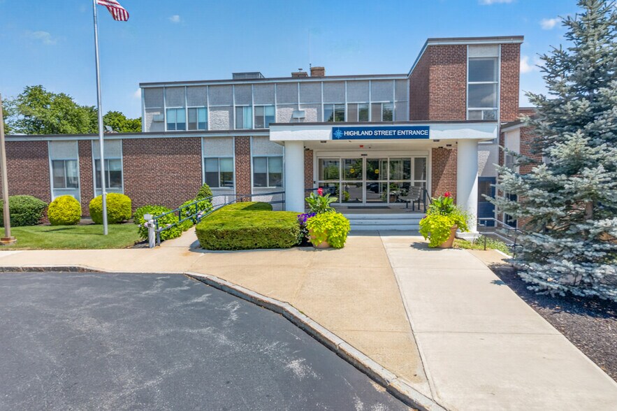 Primary Photo Of 24 Morrill Pl, Amesbury Medical For Lease