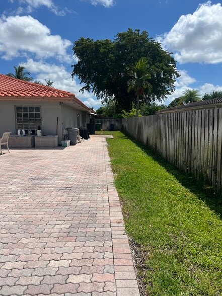 More Photos Of 3310 NW 90th Ave, Coral Springs Multifamily For Sale