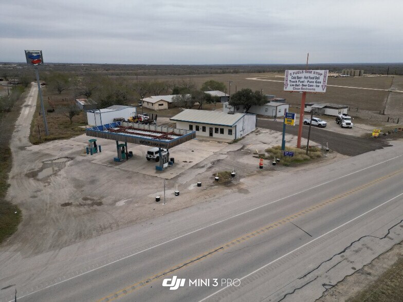More Photos Of 866 FM 99, Whitsett Storefront For Sale