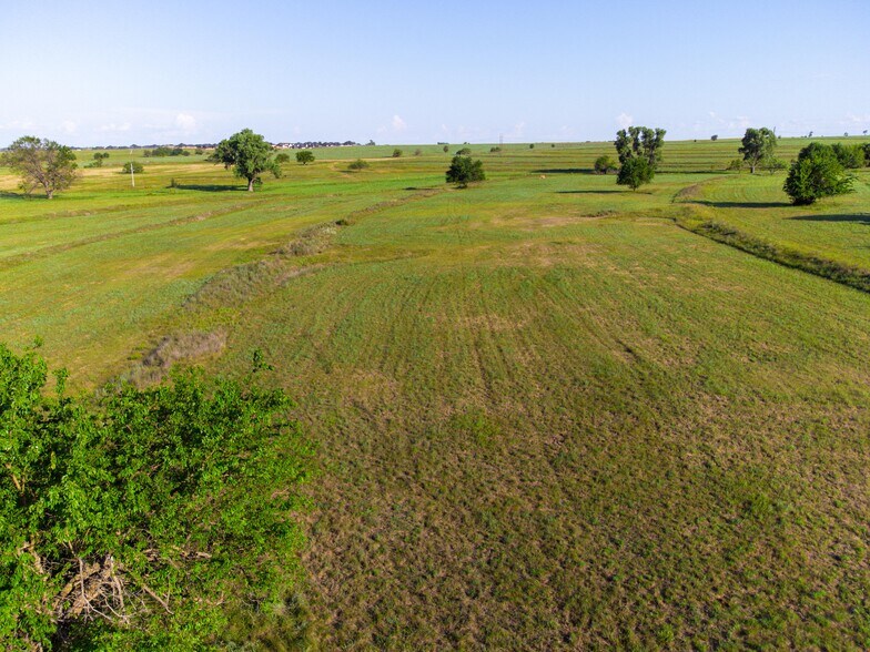 More Photos Of US Highway 277, Elgin Land For Sale