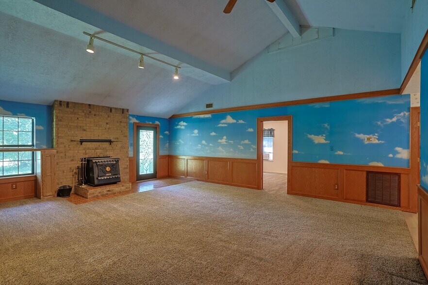 More Photos Of 211 Brantley Ln, Magnolia Apartments For Sale