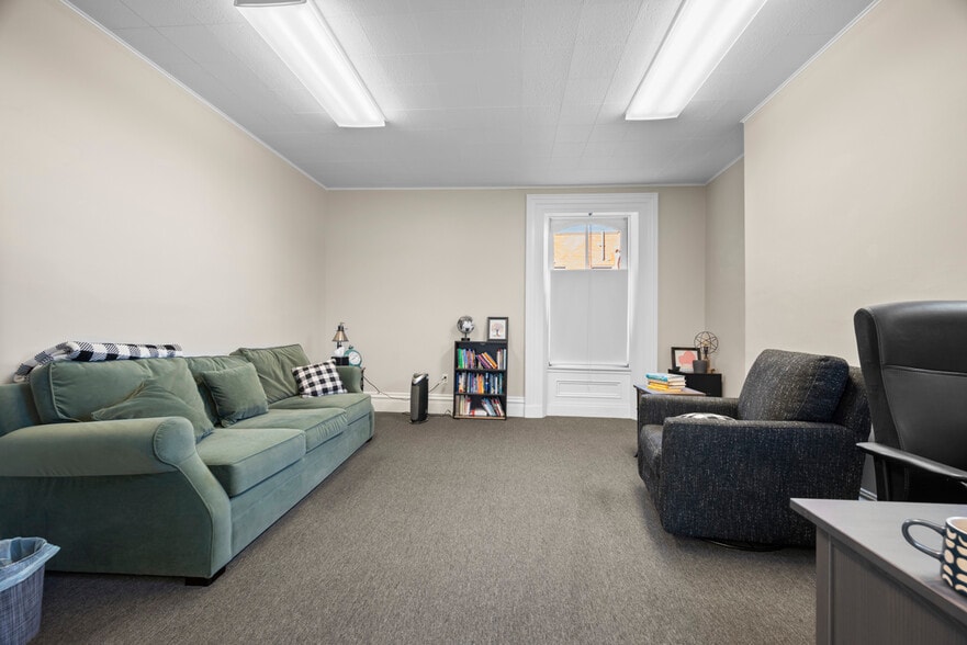 More Photos Of 258 42nd St, Pittsburgh Office For Sale