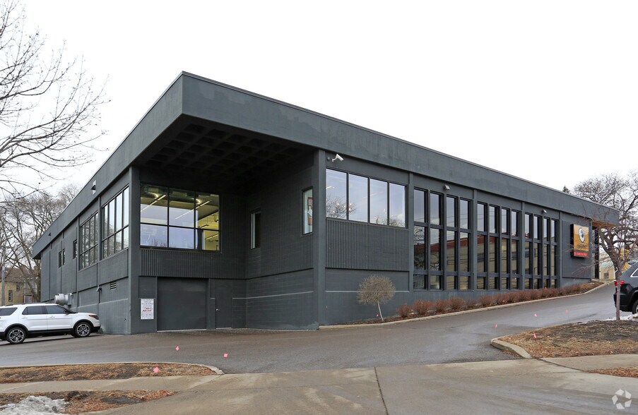 More Photos Of 1401 Glenwood Ave, Minneapolis Office For Lease