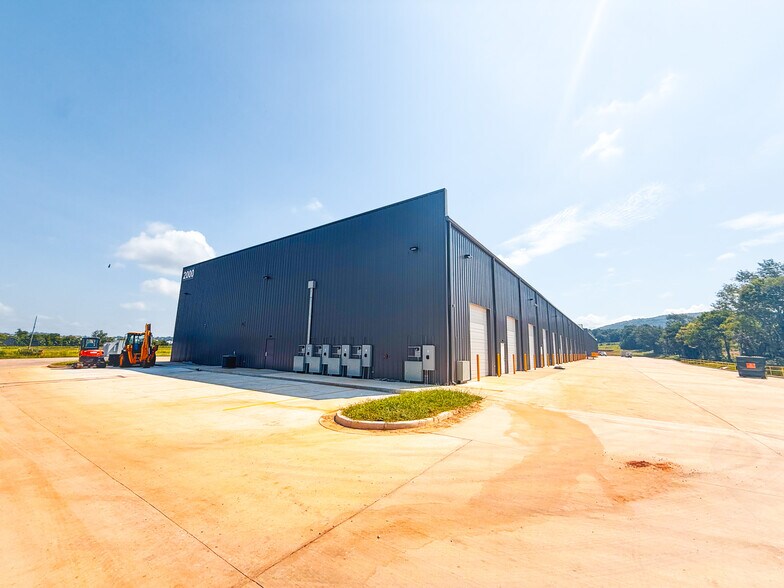 More Photos Of 2000 Bob Wade NW ln, Huntsville Industrial For Lease