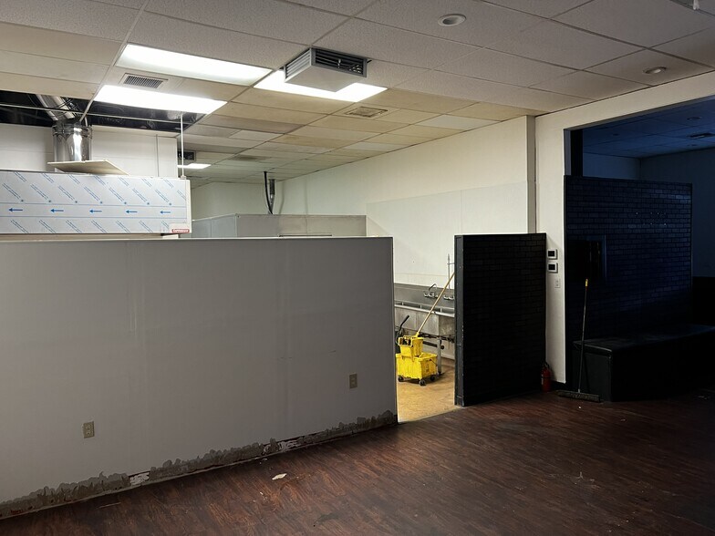 More Photos Of 7980-8000 Amador Valley Blvd, Dublin Unknown For Lease