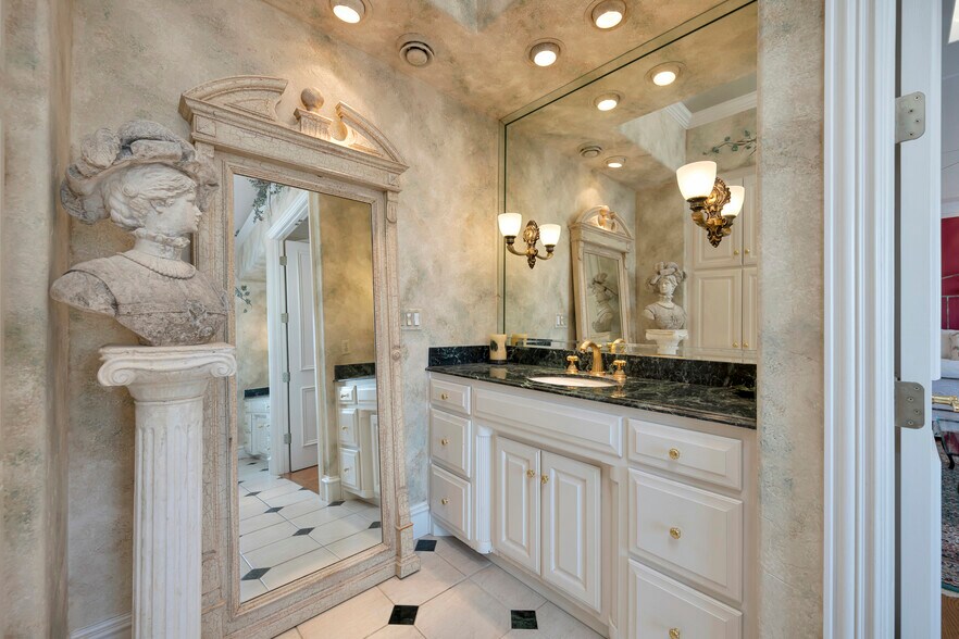 More Photos Of , Euless Unknown For Sale