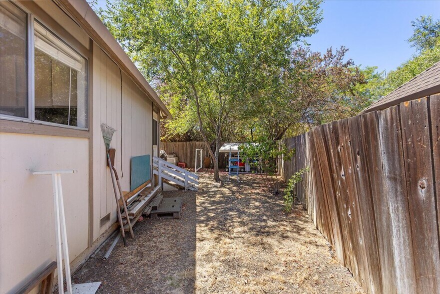 More Photos Of 2275 Whitman Rd, Concord Apartments For Sale